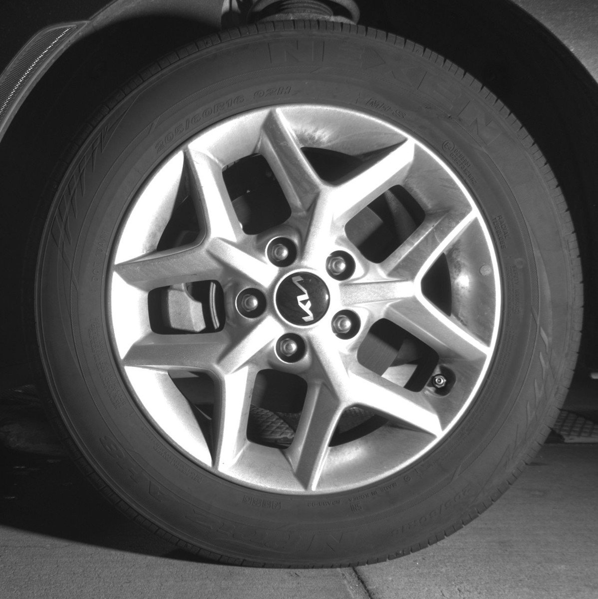 Used 2025 Kia Soul LX w/ LX Technology Package image 12