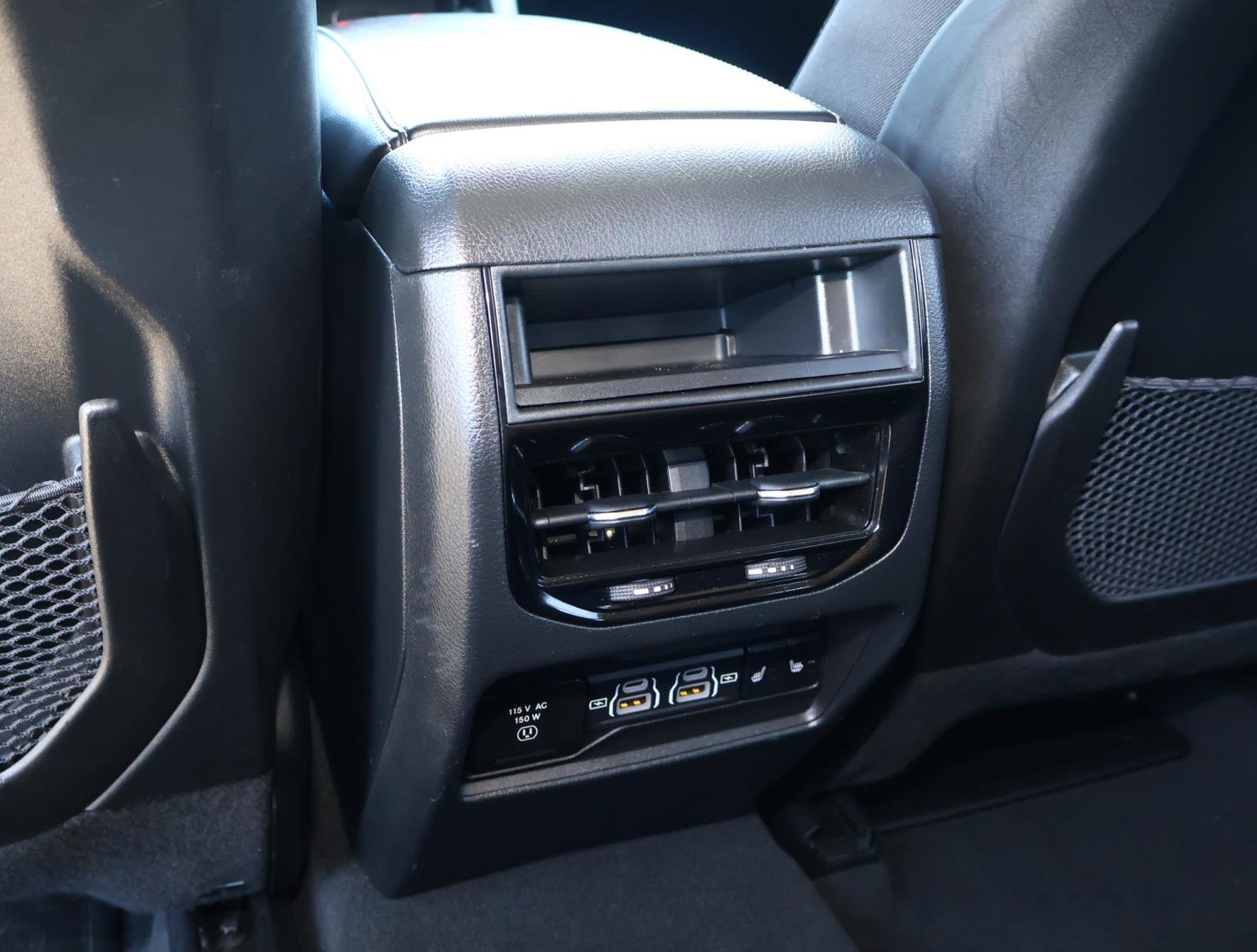 Used 2024 Jeep Grand Cherokee Limited image 13