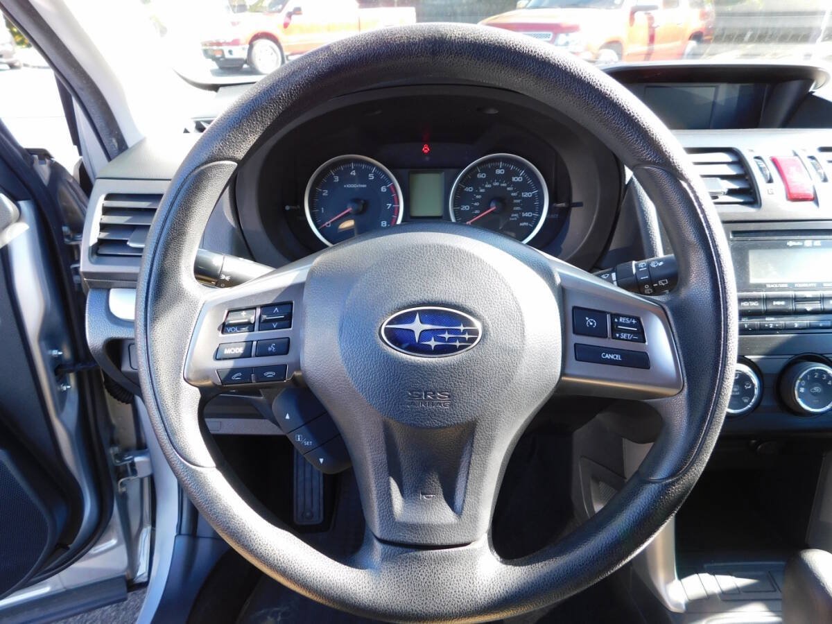 Used 2015 Subaru Forester 2.5i Premium AWD/4WD image 11