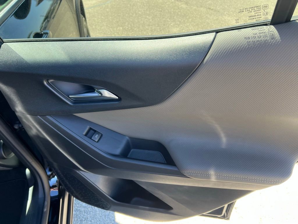 New 2026 Chevrolet Equinox LT w/ Convenience Package II image 21