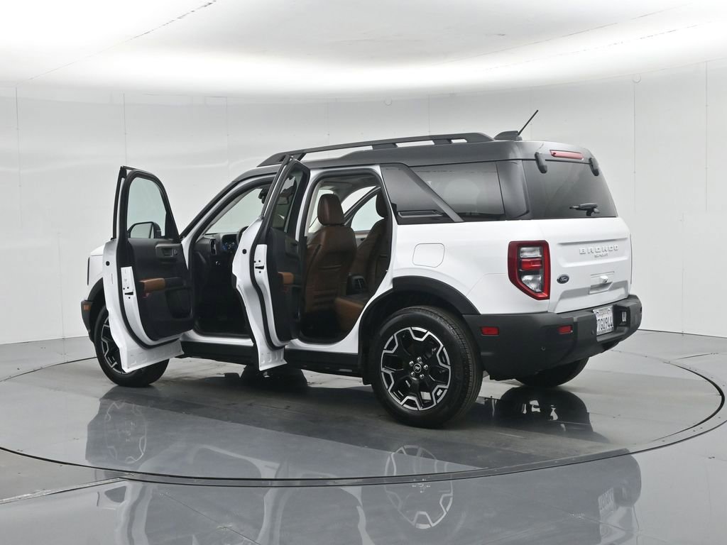 Used 2025 Ford Bronco Sport Outer Banks w/ Outer Banks Tech Package+ image 37