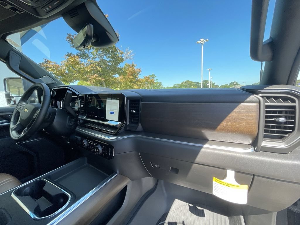 Certified 2025 Chevrolet Silverado 2500 High Country w/ High Country Premium Package AWD/4WD image 30