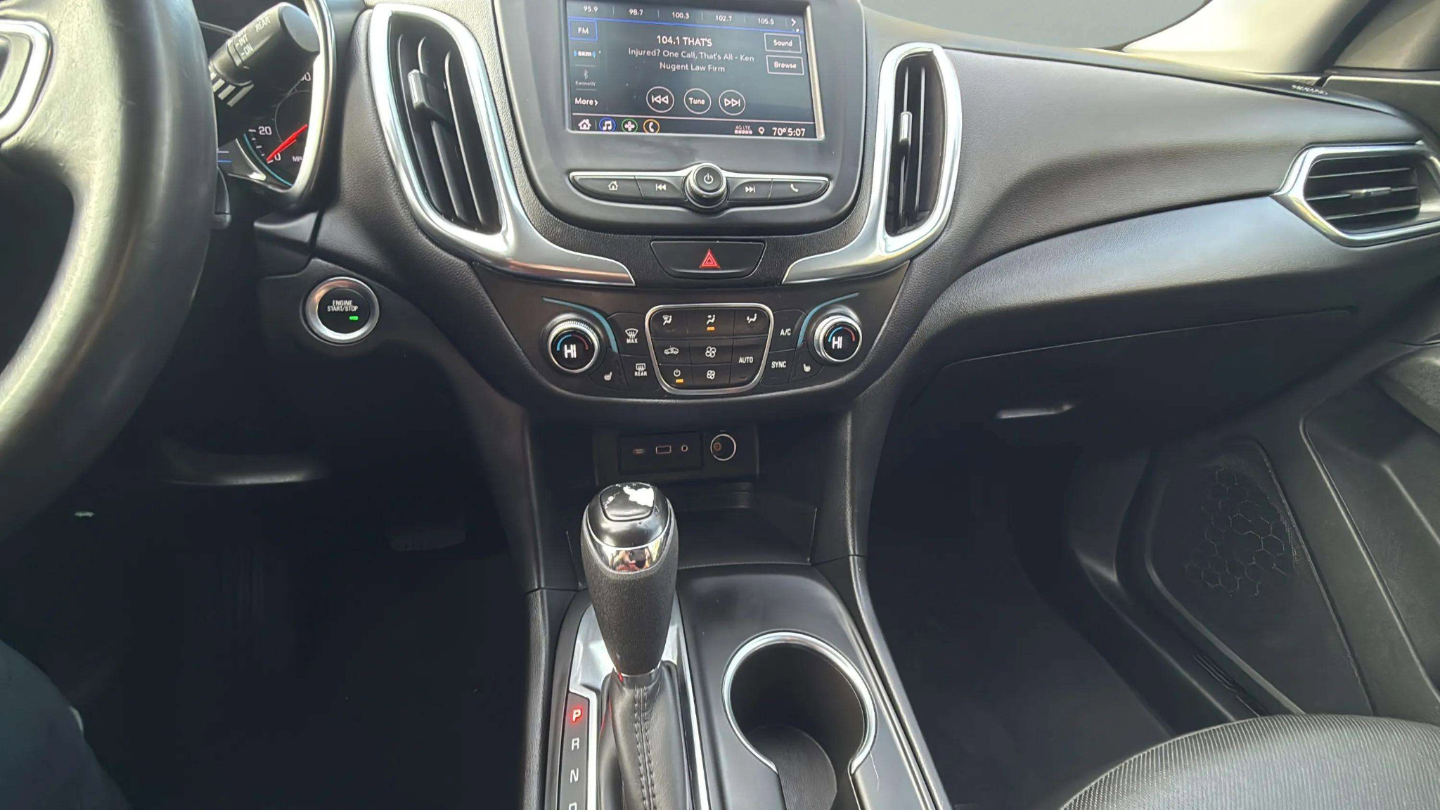 Used 2021 Chevrolet Equinox LT image 29