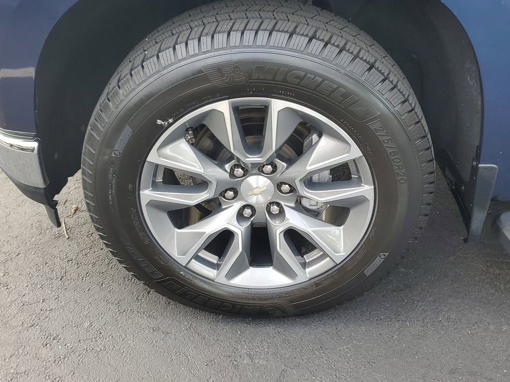 Used 2019 Chevrolet Silverado 1500 LT w/ All-Star Edition image 15