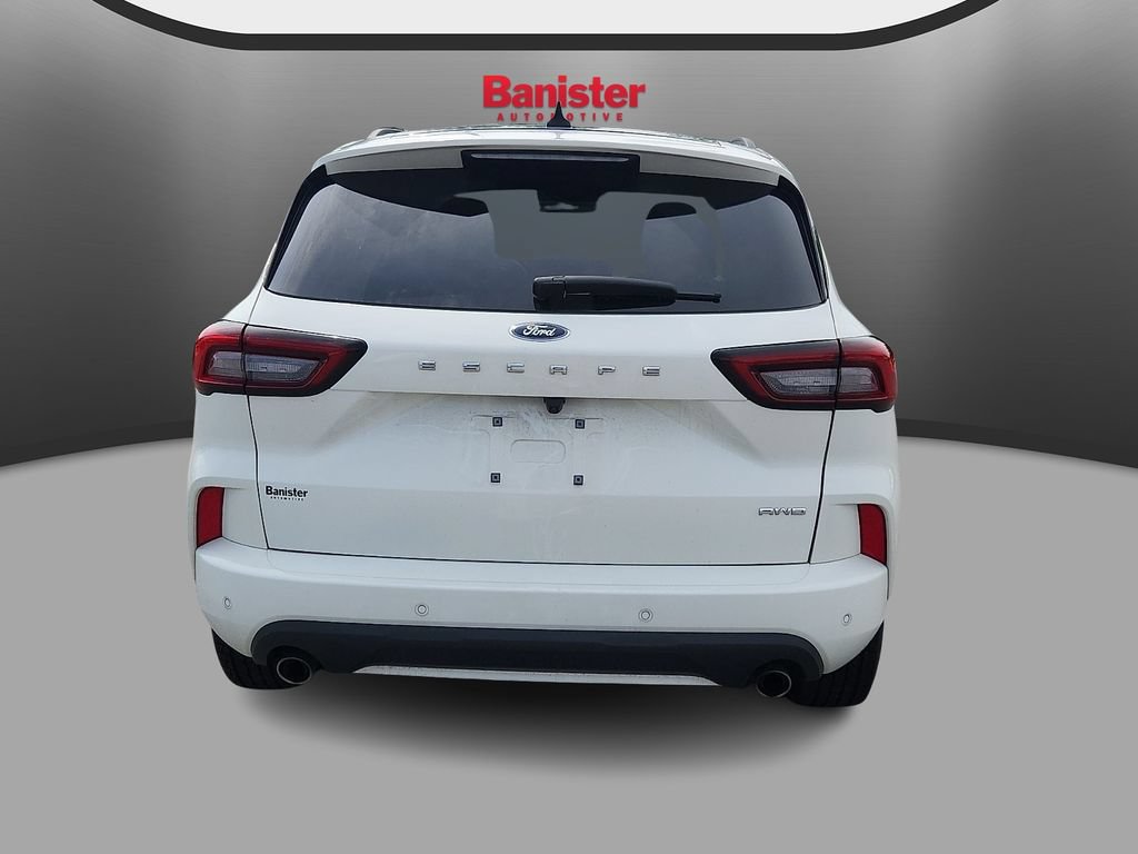 Used 2023 Ford Escape ST-Line w/ Tech Pack #1 AWD/4WD image 5