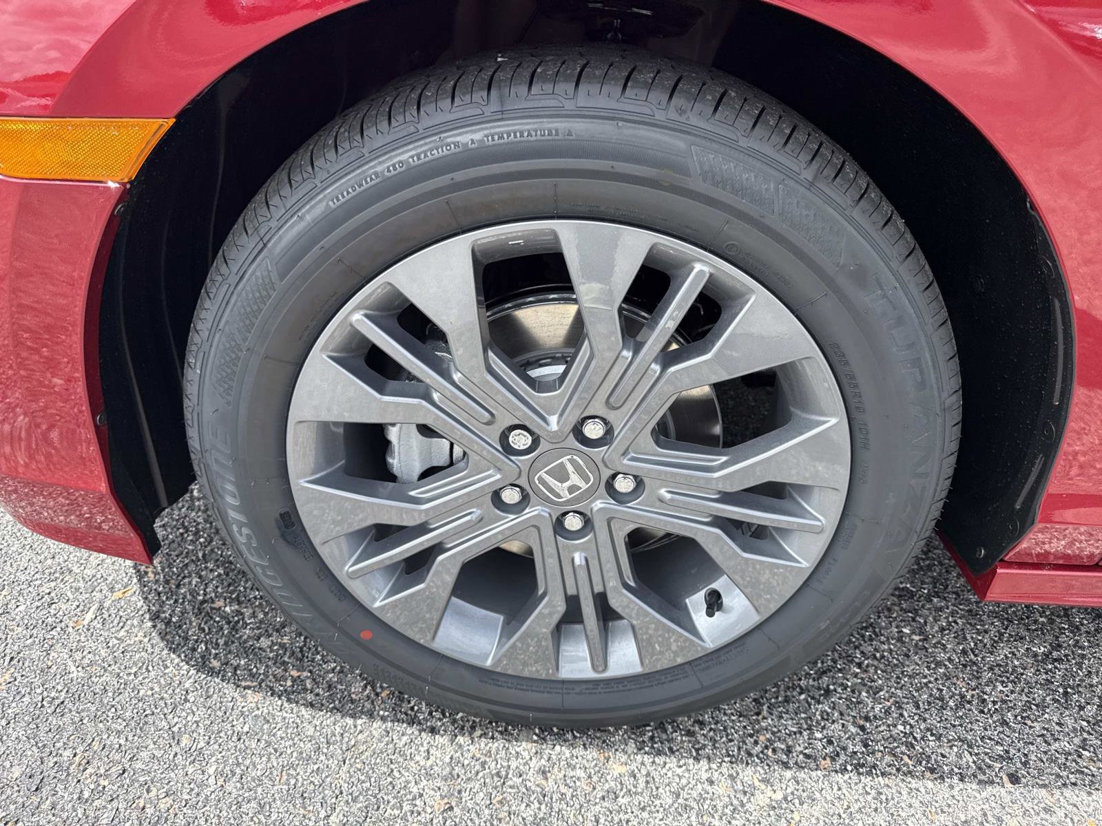New 2026 Honda Odyssey Touring image 11