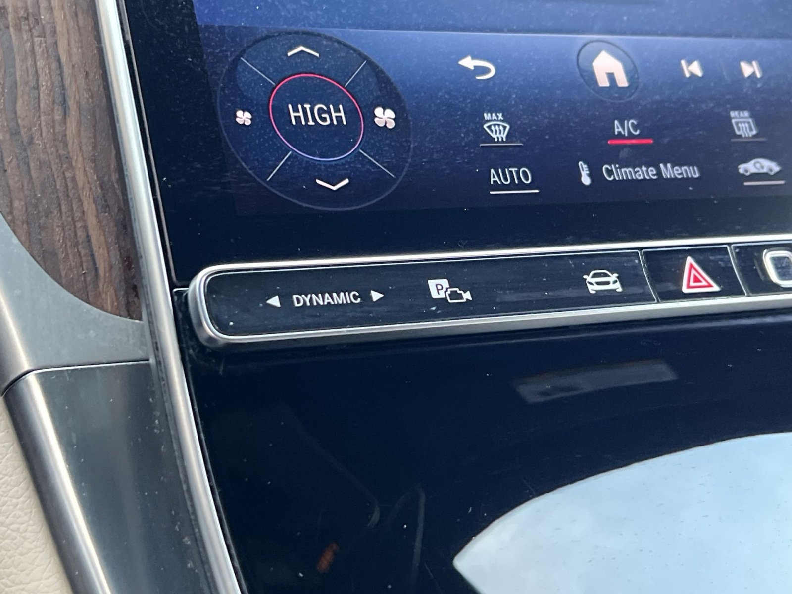 Certified 2024 Mercedes-Benz GLC 300 4MATIC image 32