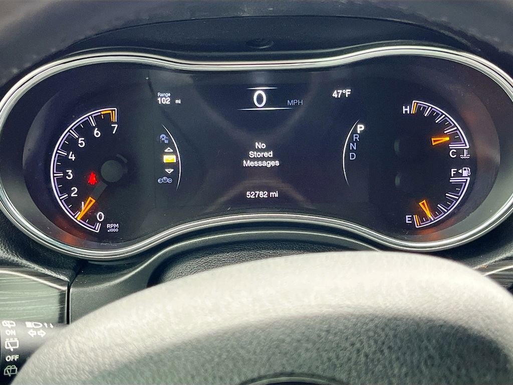 Used 2022 Jeep Grand Cherokee Laredo X image 12