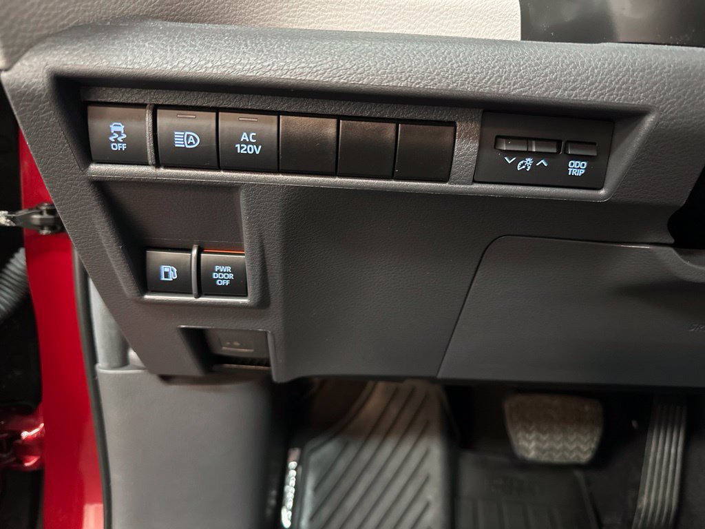 Used 2024 Toyota Sienna XSE w/ XSE Plus Package AWD/4WD image 34