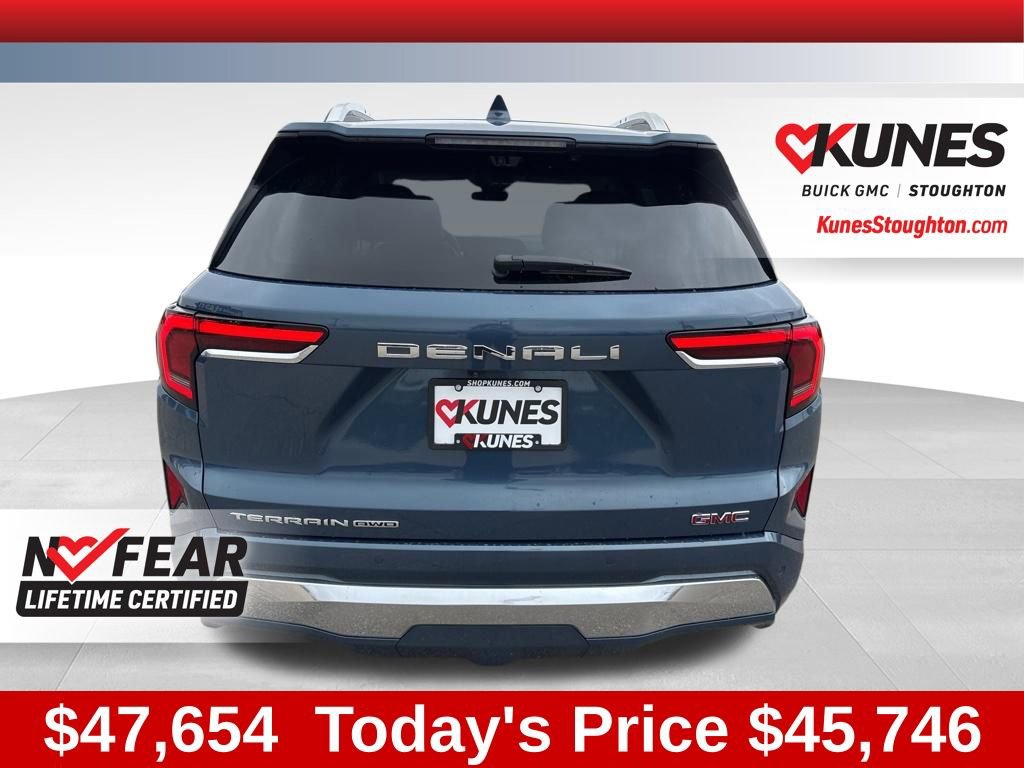 New 2026 GMC Terrain Denali w/ LPO, Black Badging Package AWD/4WD image 10