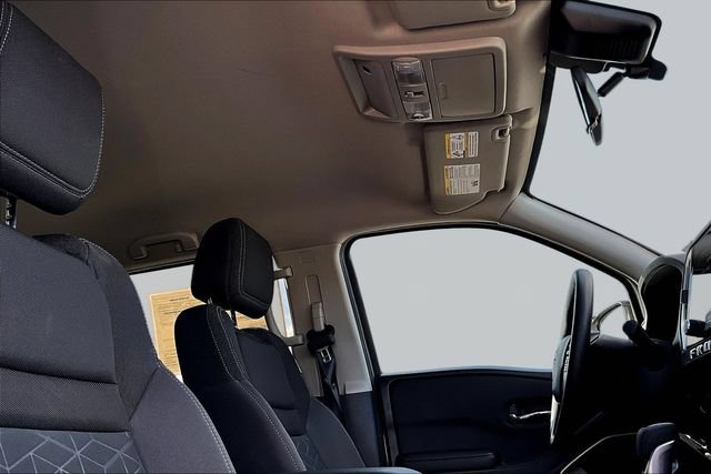 Used 2025 Nissan Frontier SV AWD/4WD image 28