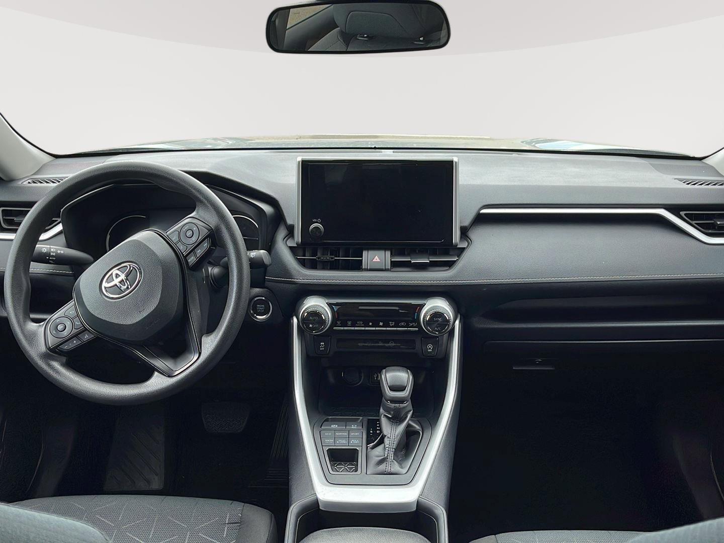 Used 2025 Toyota RAV4 XLE AWD/4WD image 22