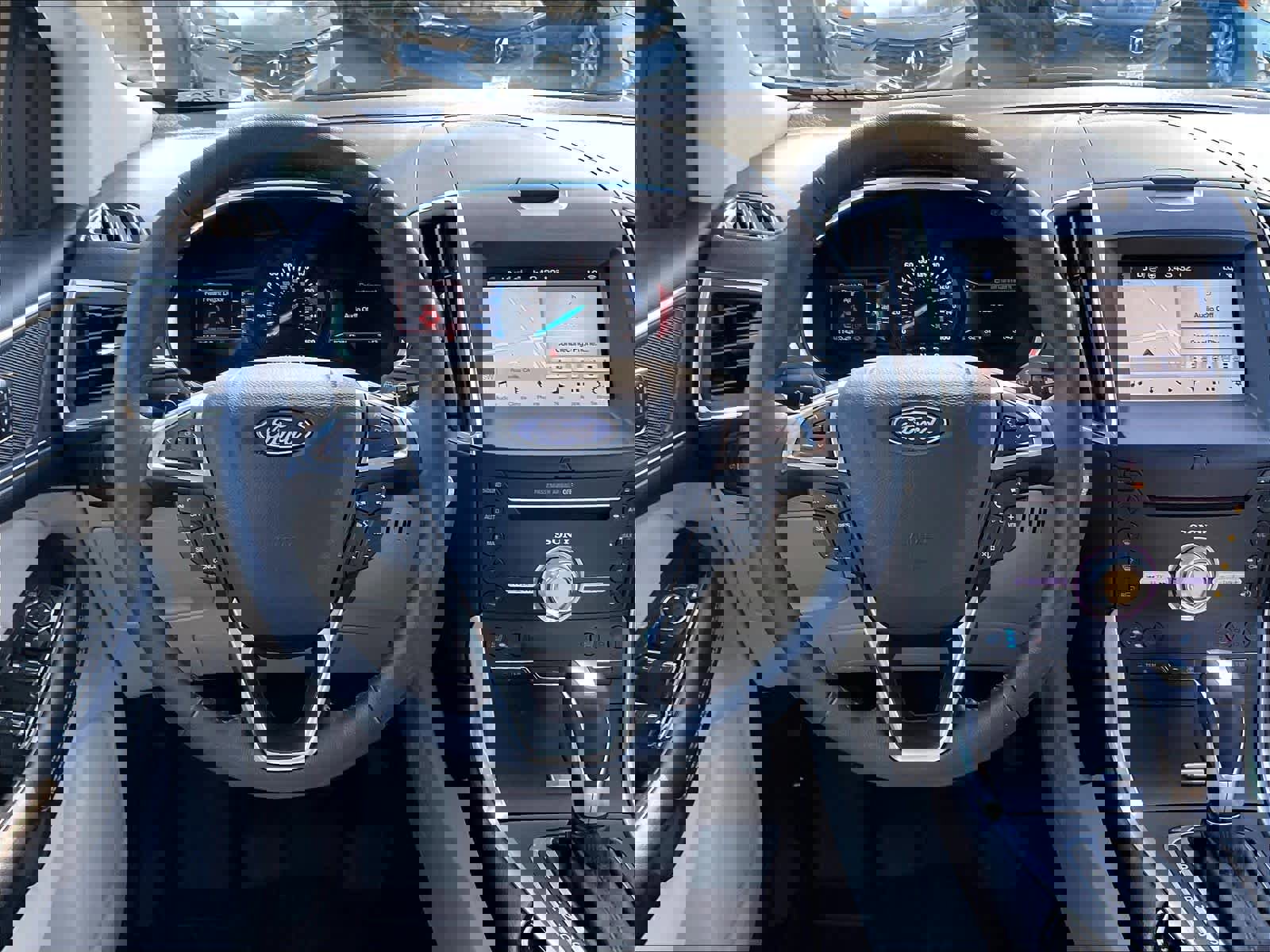 Used 2018 Ford Edge Titanium w/ Equipment Group 301A image 8