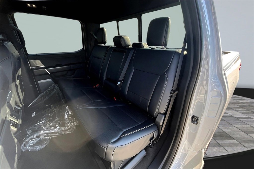New 2025 Ford F150 Lariat w/ Equipment Group 501A Mid image 18