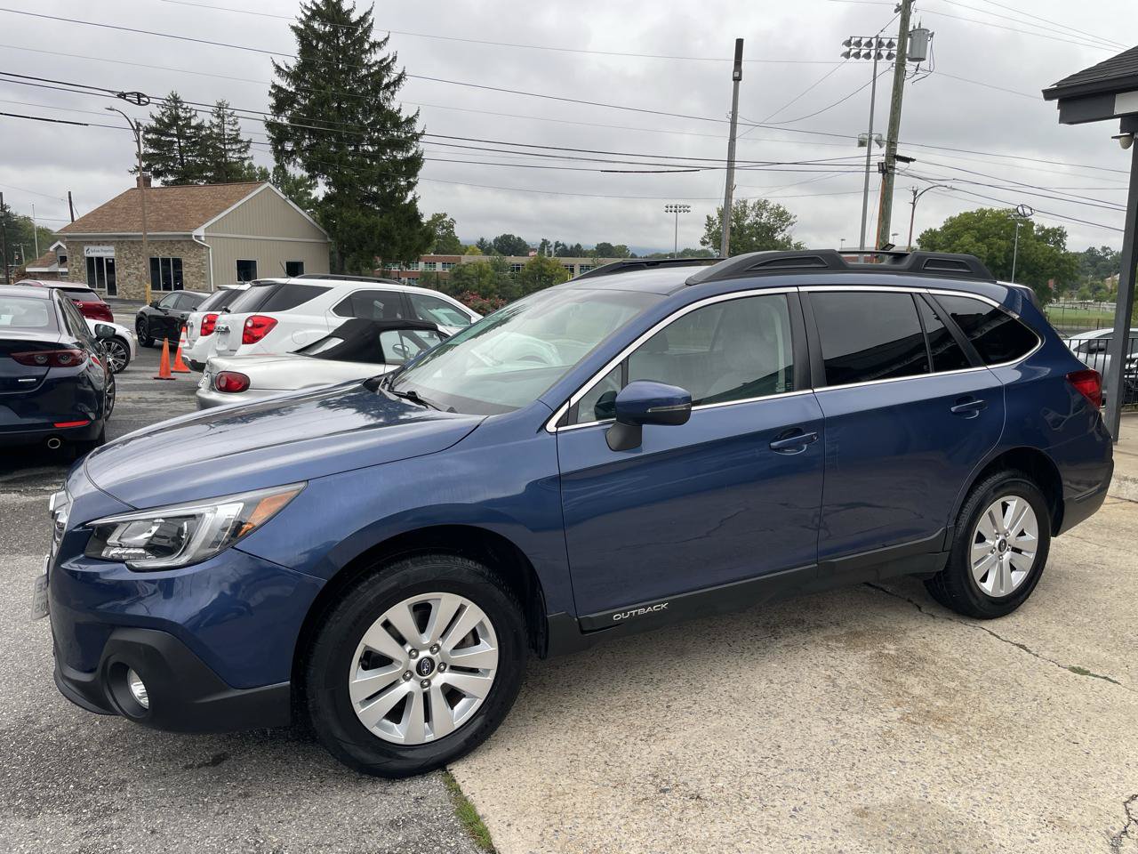Used 2019 Subaru Outback 2.5i Premium AWD/4WD image 7