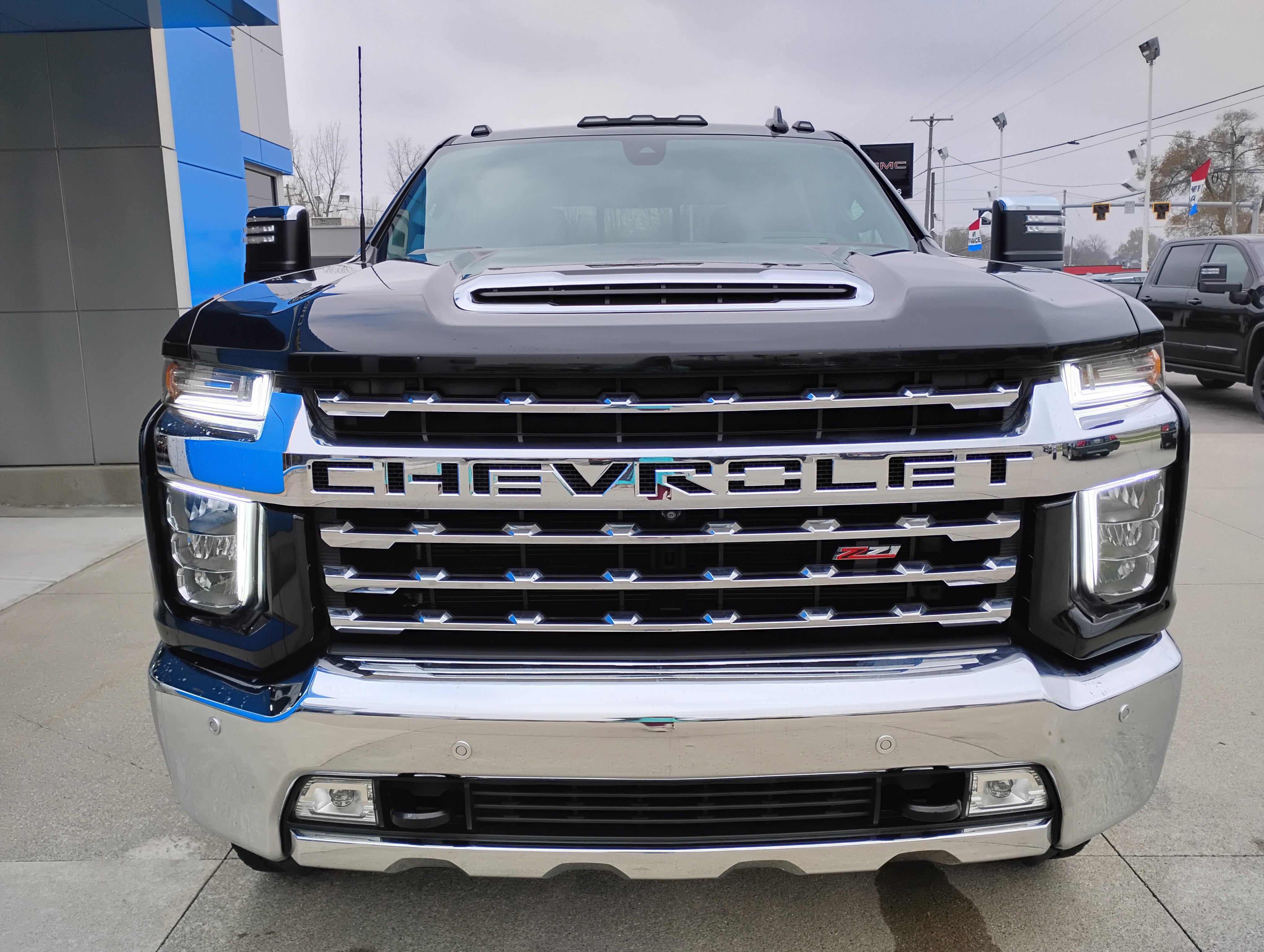 Used 2021 Chevrolet Silverado 3500 LTZ w/ LTZ Plus Package image 29