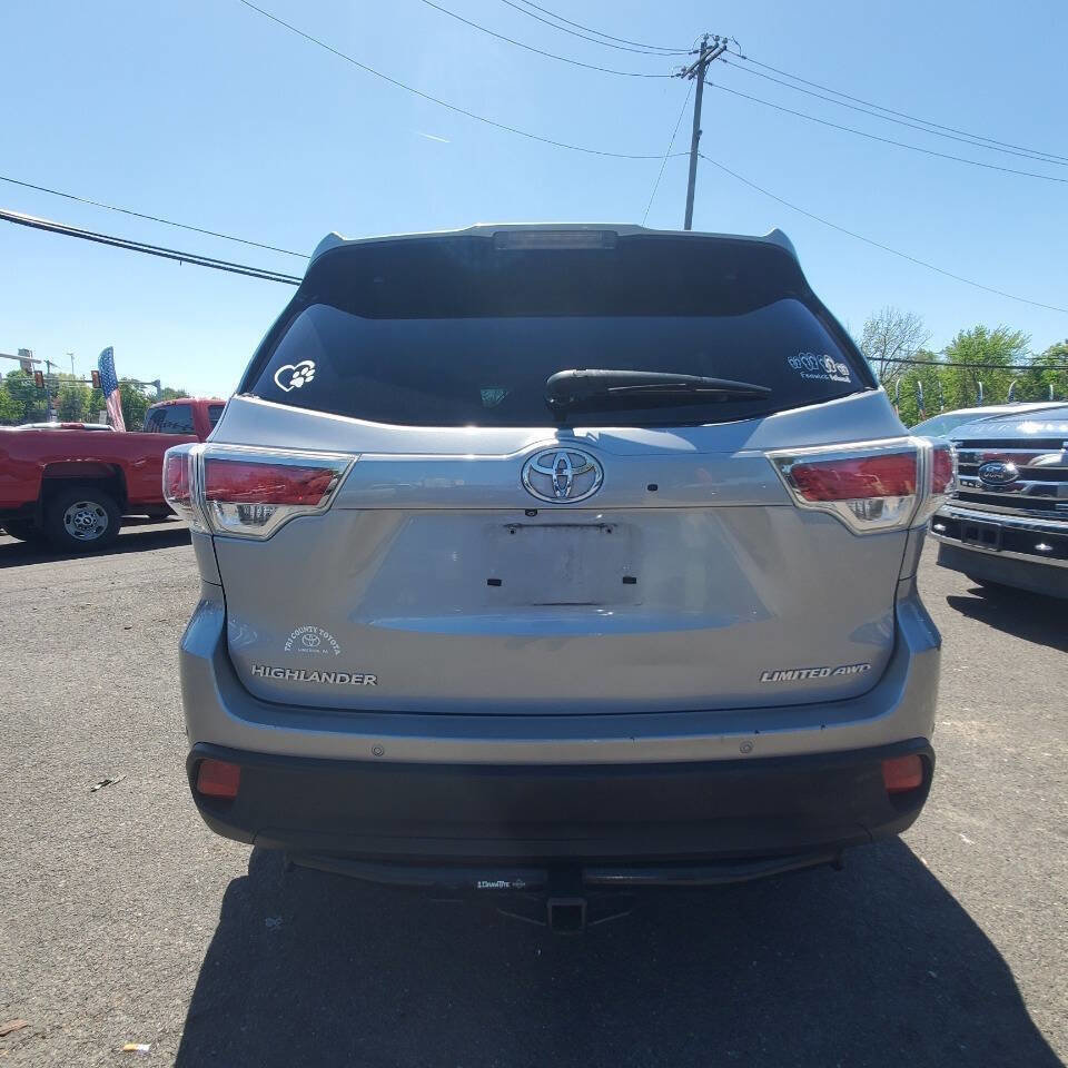Used 2015 Toyota Highlander Limited AWD/4WD image 4