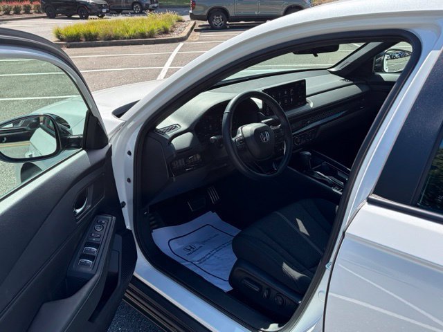 Used 2024 Honda Accord Sport image 14
