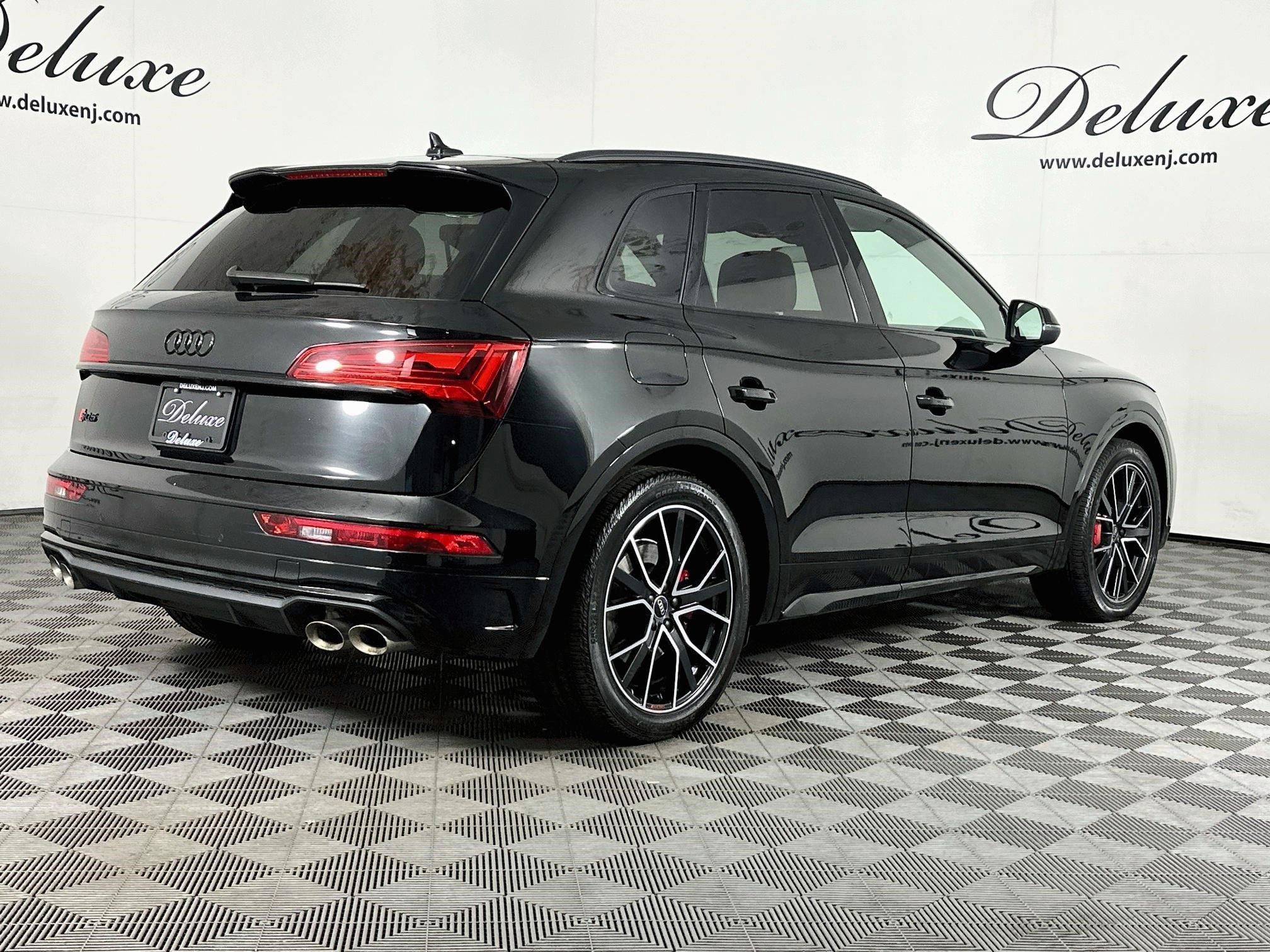Used 2024 Audi SQ5 Premium Plus w/ Premium Plus Package AWD/4WD image 6