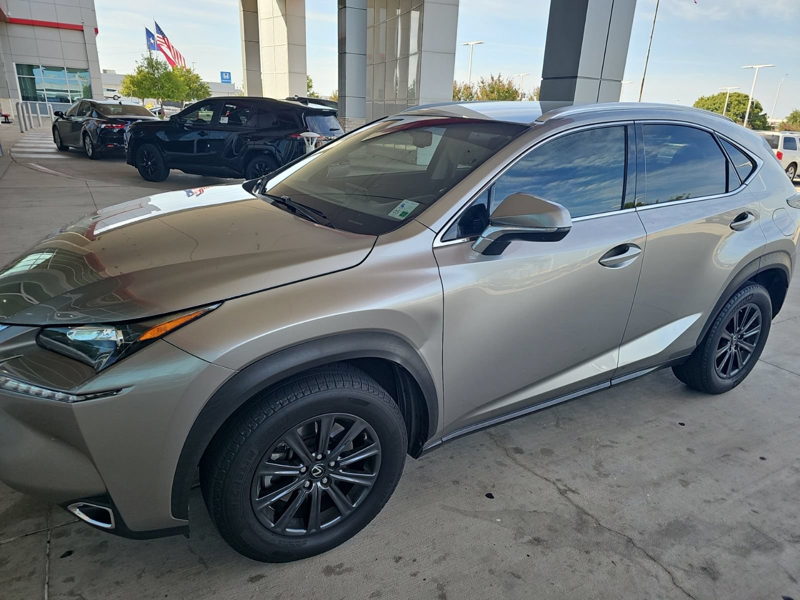 Used 2016 Lexus NX 200t FWD image 1