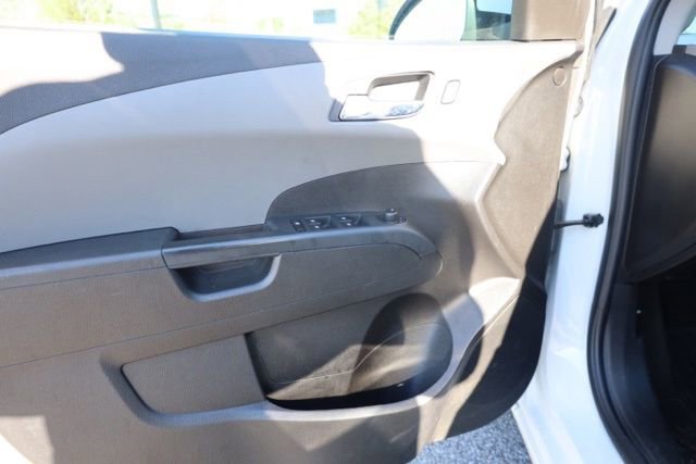 Used 2016 Chevrolet Sonic LT image 20