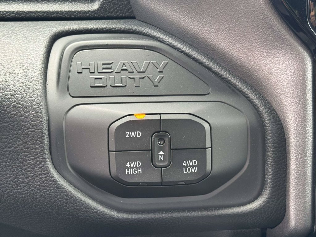 New 2026 RAM 2500 Big Horn AWD/4WD image 21