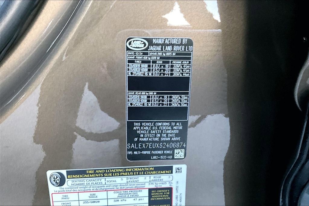 Certified 2025 Land Rover Defender 110 X image 17