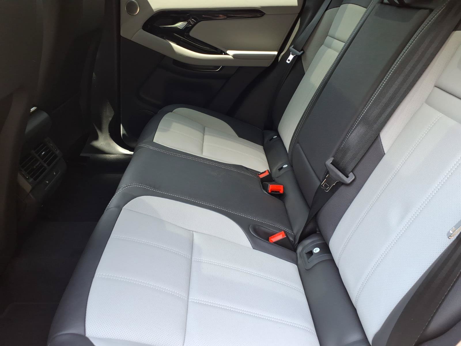 New 2026 Land Rover Range Rover Evoque Hoxton AWD/4WD image 5