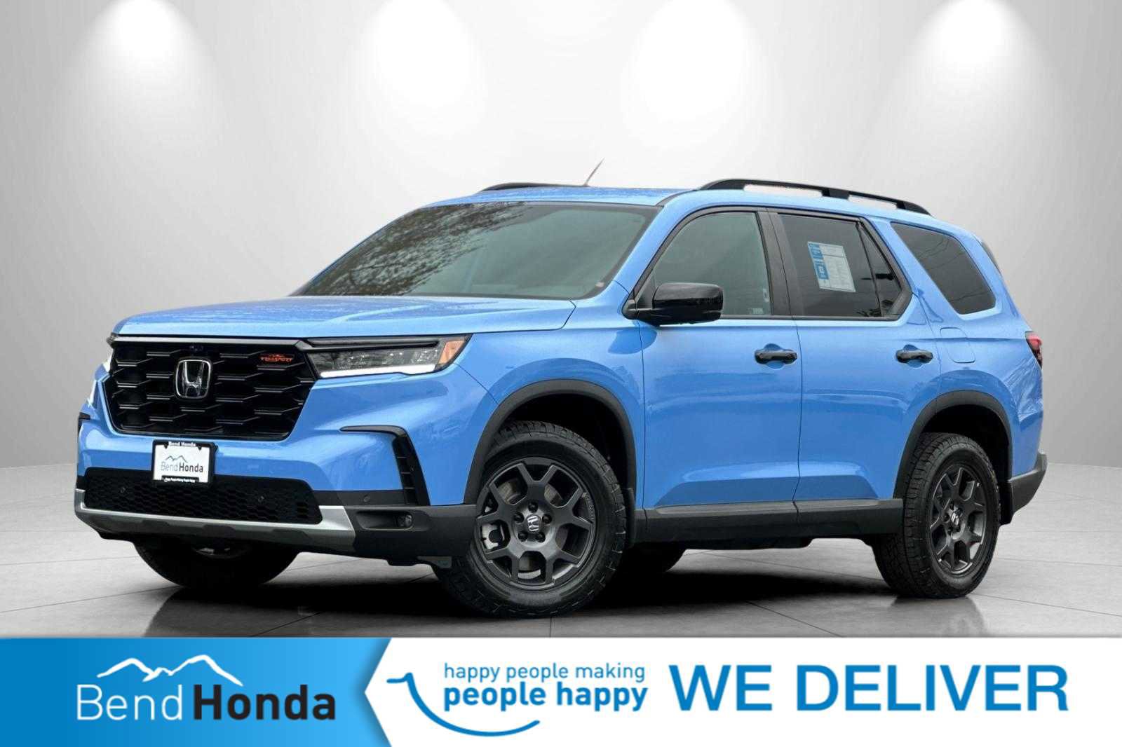 Used 2024 Honda Pilot TrailSport image 1