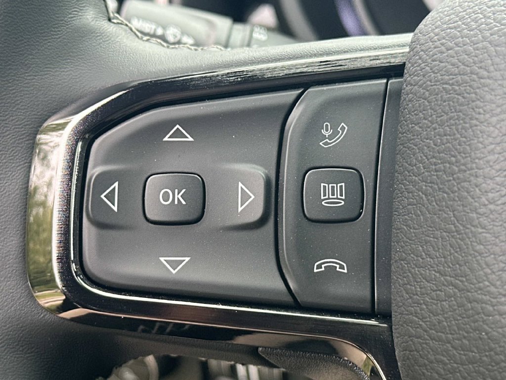 New 2026 RAM 3500 Limited AWD/4WD image 30