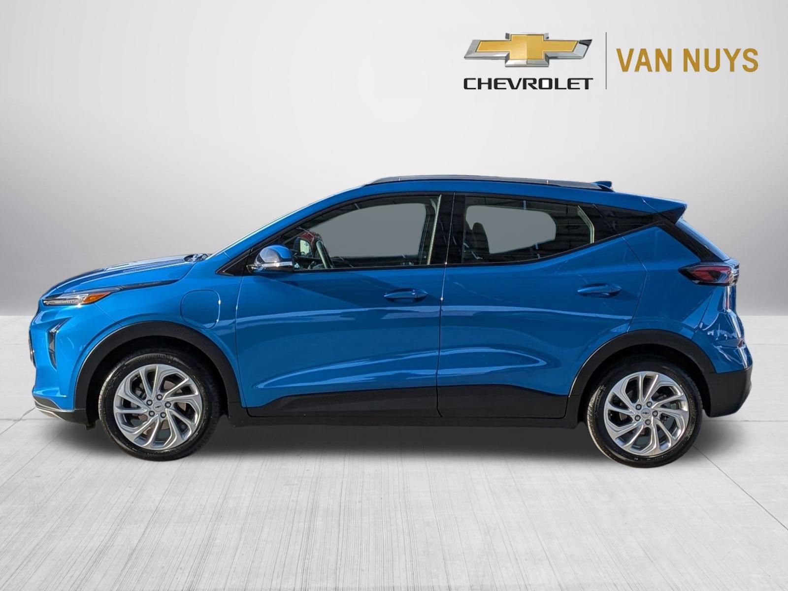Used 2023 Chevrolet Bolt EUV LT w/ Comfort Package FWD image 8