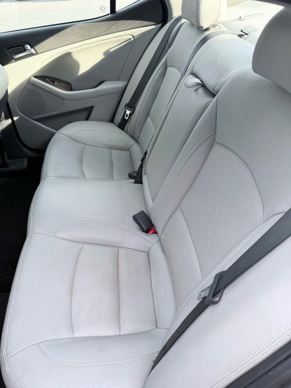 Used 2013 Kia Optima EX w/ Premium Pkg FWD image 10
