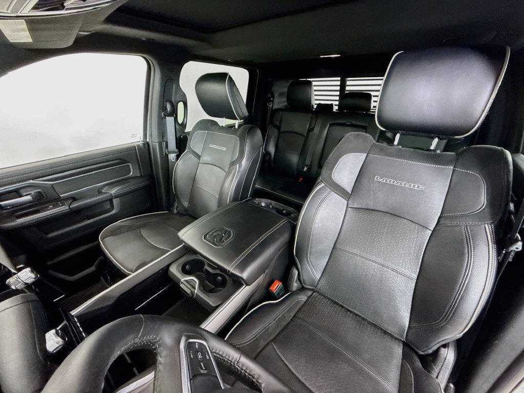 Used 2024 RAM 2500 Laramie w/ Night Edition AWD/4WD image 11