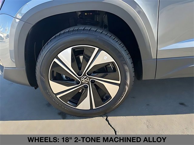 Used 2025 Volkswagen Taos SE image 7