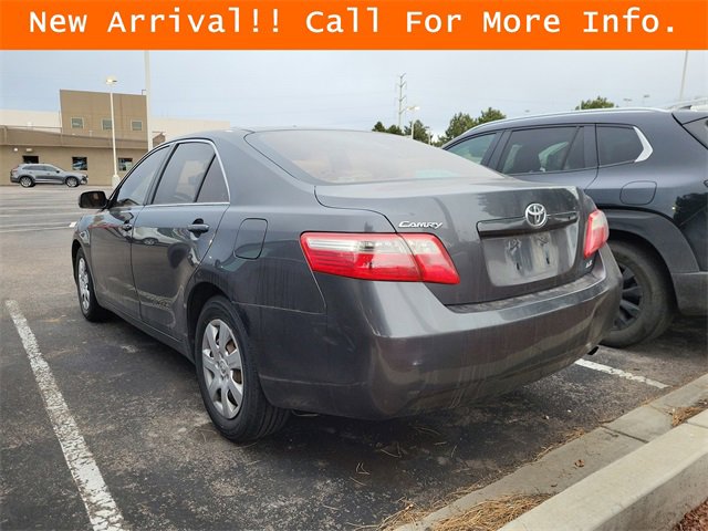 Used 2009 Toyota Camry SE image 2