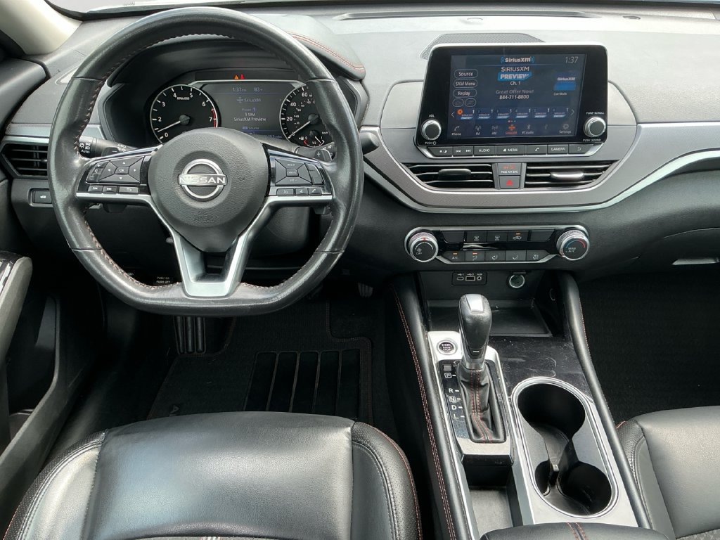 Used 2024 Nissan Altima 2.5 SR FWD image 16