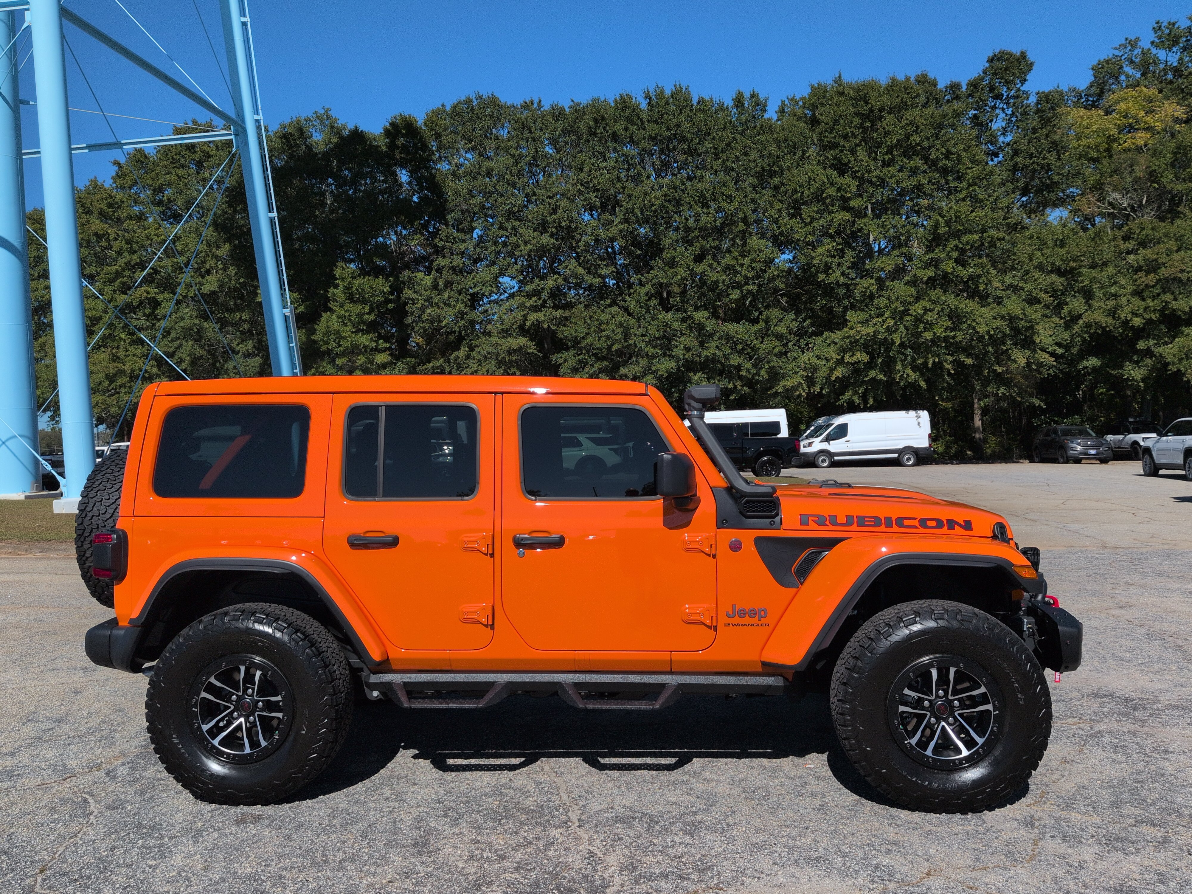 Used 2025 Jeep Wrangler Unlimited Rubicon AWD/4WD image 2