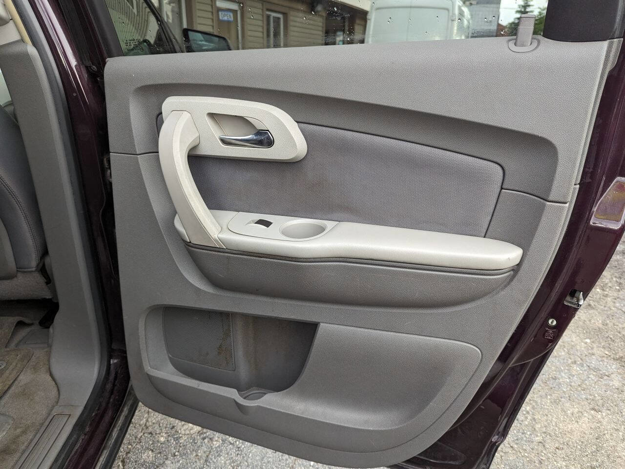 Used 2009 Chevrolet Traverse LS image 17