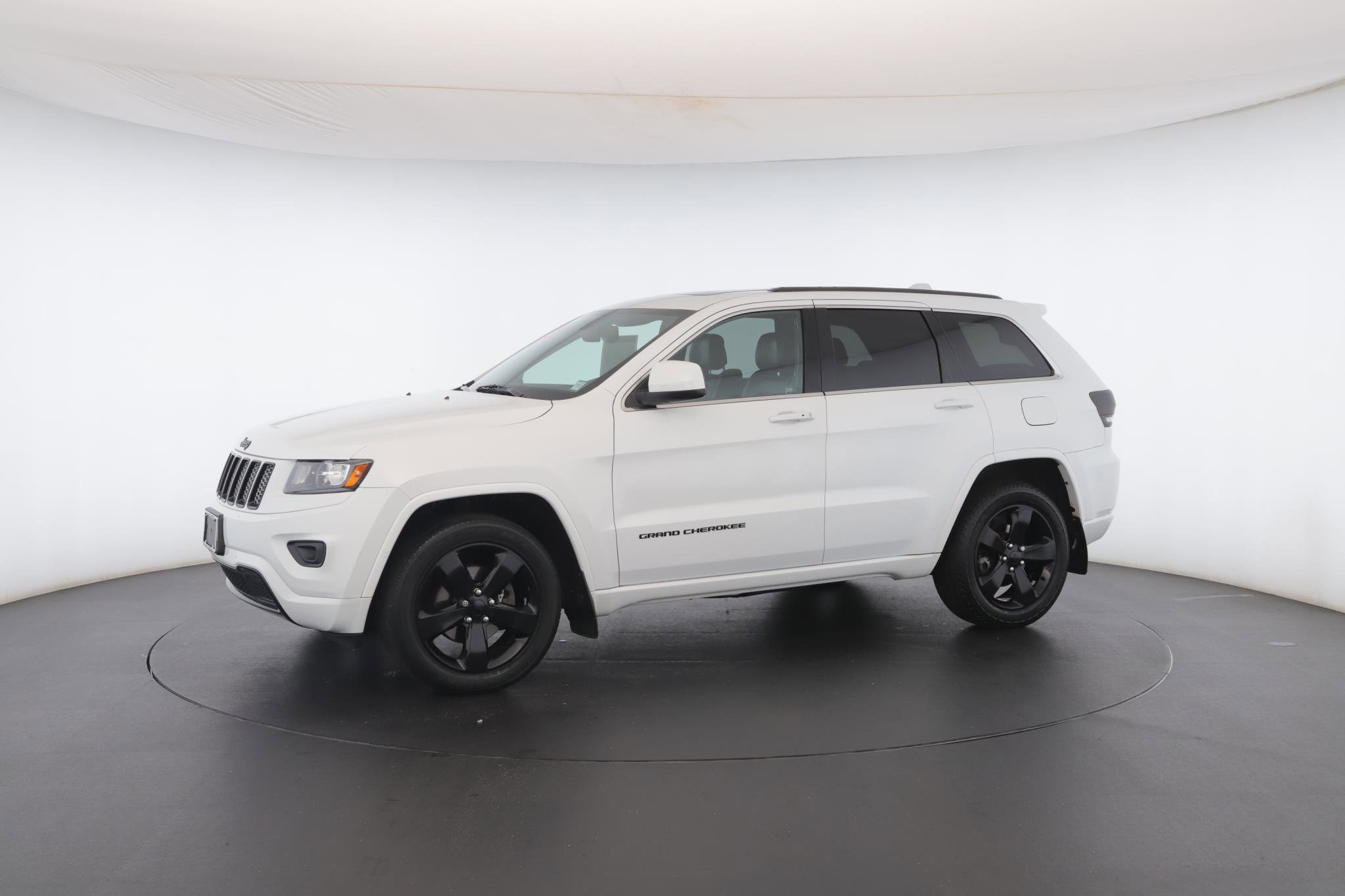 Used 2015 Jeep Grand Cherokee Altitude AWD/4WD image 42
