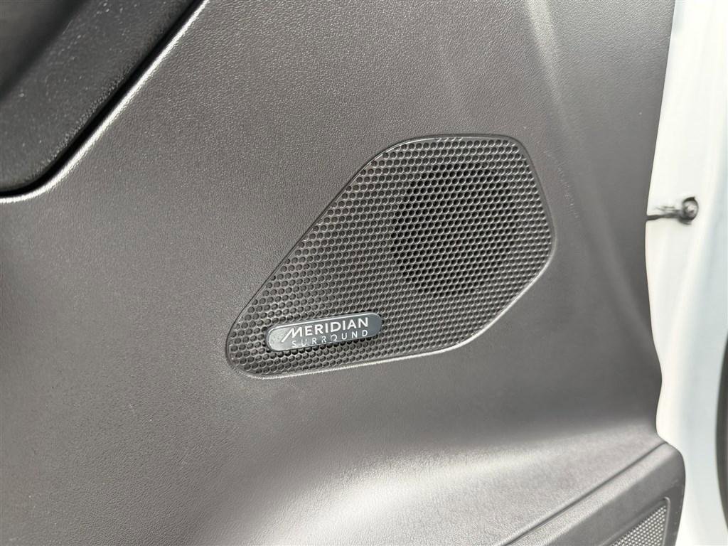 Used 2017 Jaguar F-PACE S AWD/4WD image 17