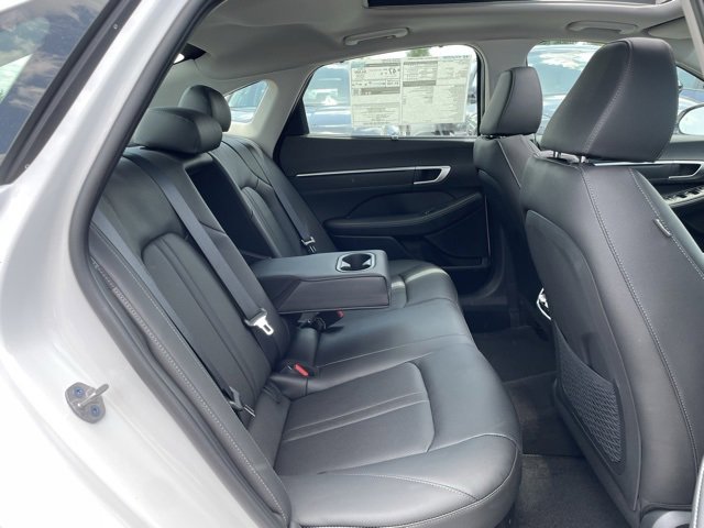 New 2025 Hyundai Sonata Limited image 30