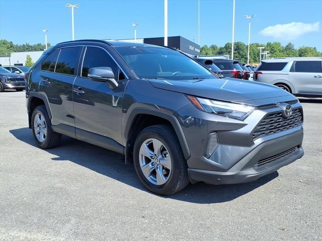 Used 2025 Toyota RAV4 XLE FWD image 11