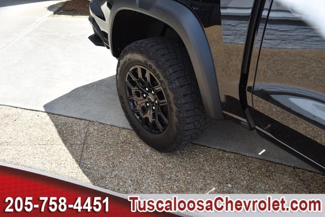 Used 2024 Chevrolet Colorado Trail Boss w/ Advanced Trailering Package AWD/4WD image 13