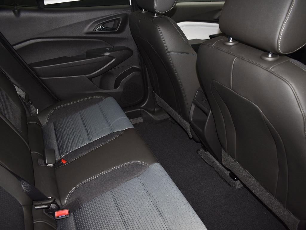 New 2026 Chevrolet Trax LT image 20