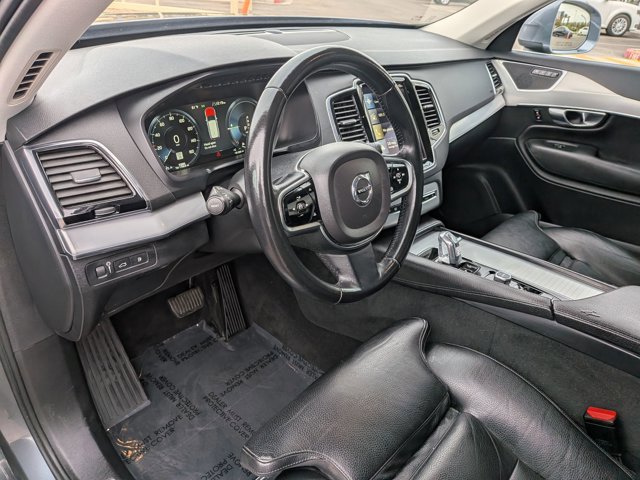 Used 2016 Volvo XC90 T8 Momentum w/ Vision Package image 9