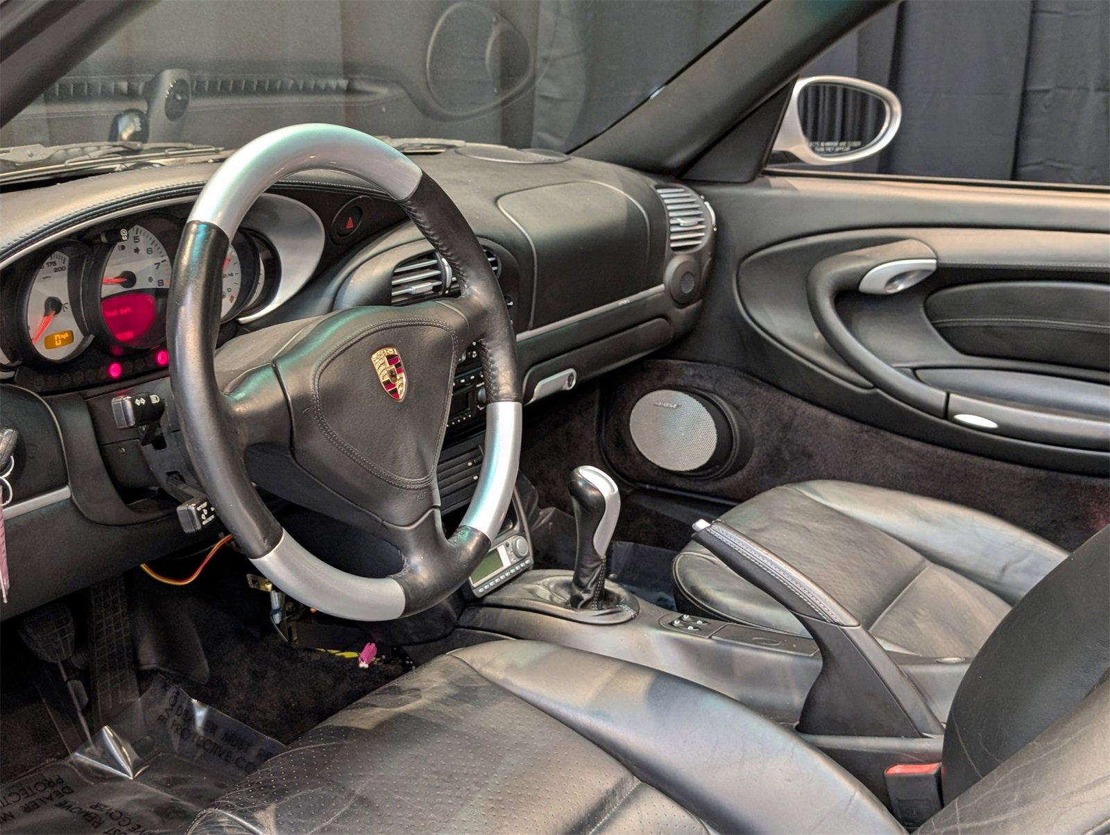 Used 2004 Porsche 911 Carrera 4S image 4