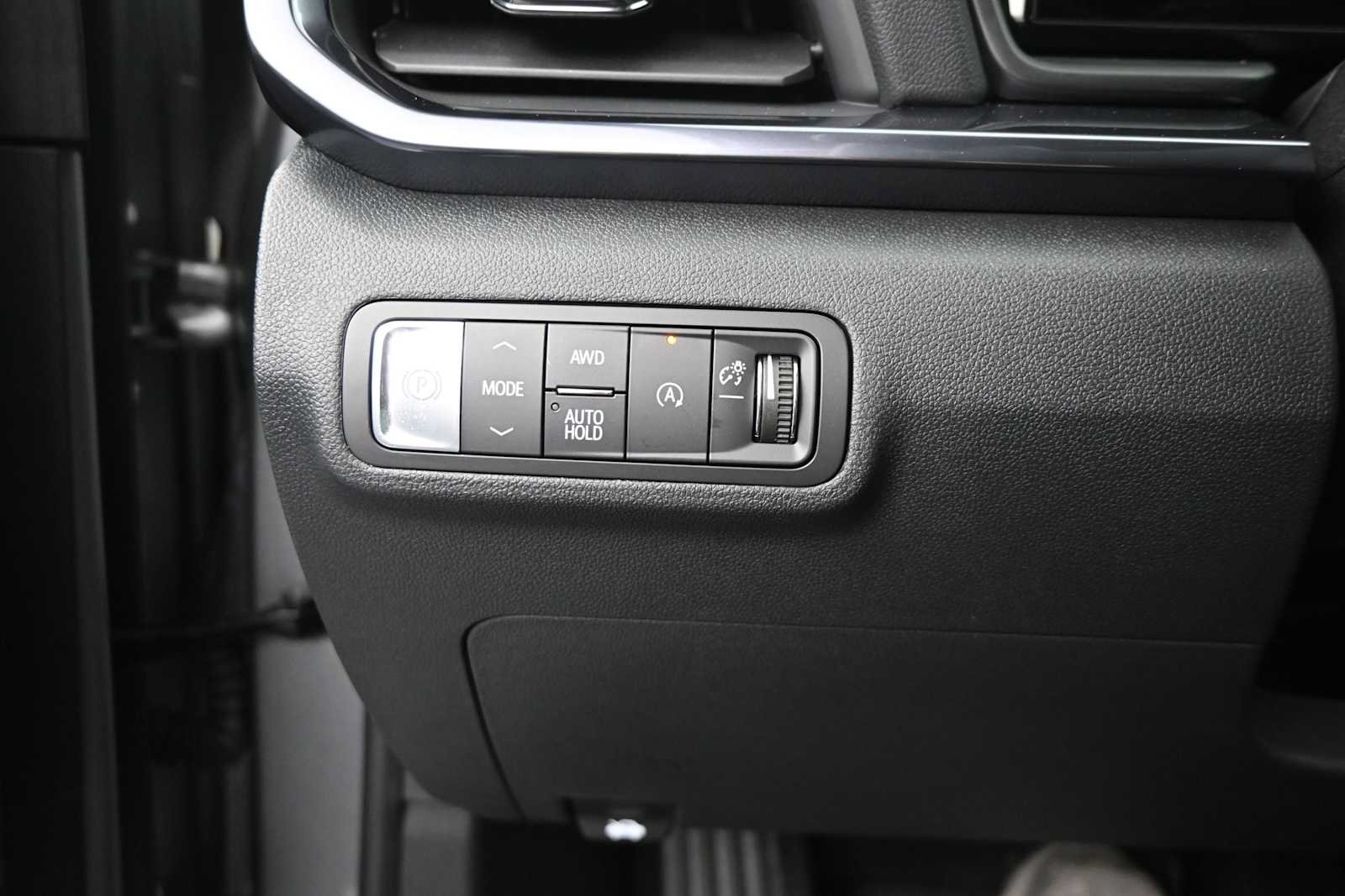 Used 2026 GMC Terrain AT4 w/ Convenience Package III AWD/4WD image 15