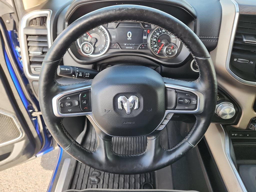 Used 2019 RAM 1500 Laramie AWD/4WD image 17