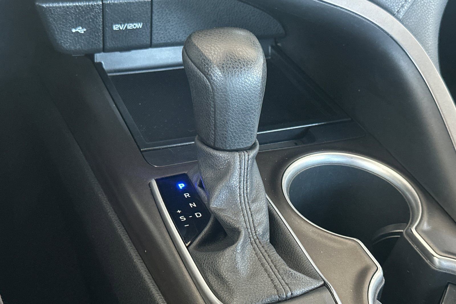 Certified 2021 Toyota Camry LE FWD image 22