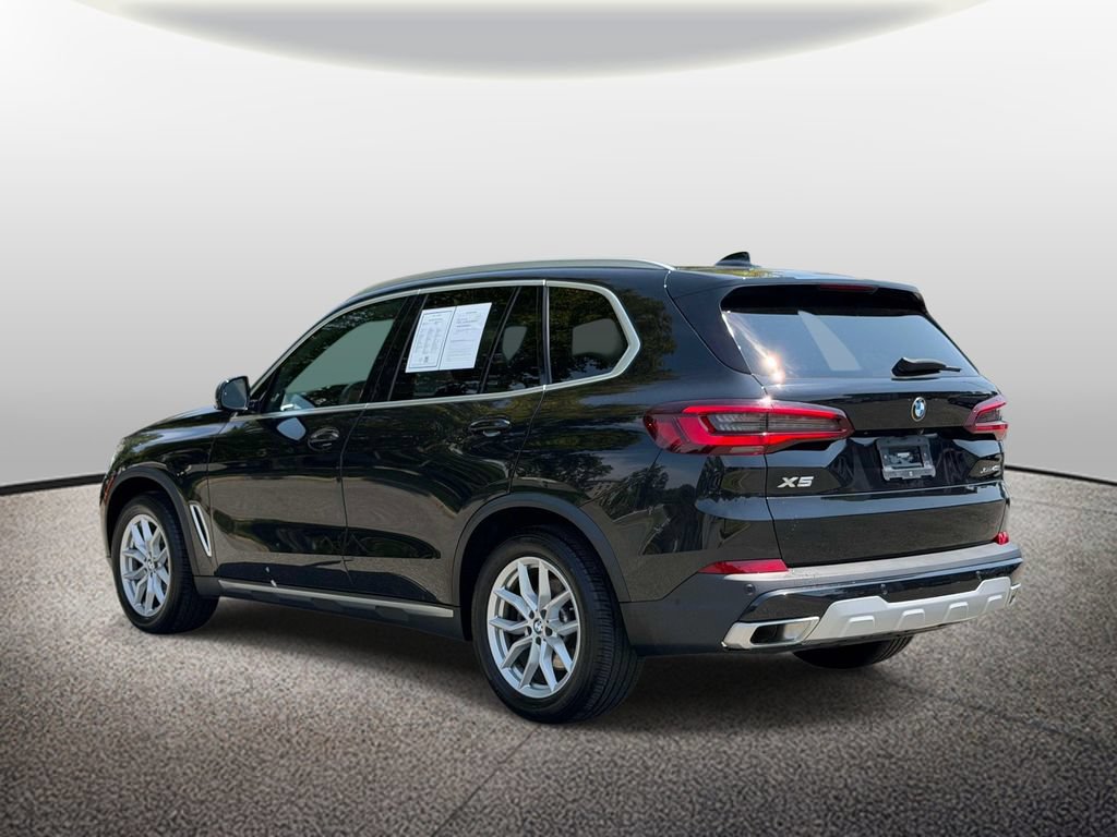 Used 2023 BMW X5 xDrive40i w/ Premium Package AWD/4WD image 4